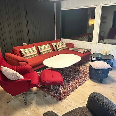 Stylish Beachside With Large Terrace * Hals
