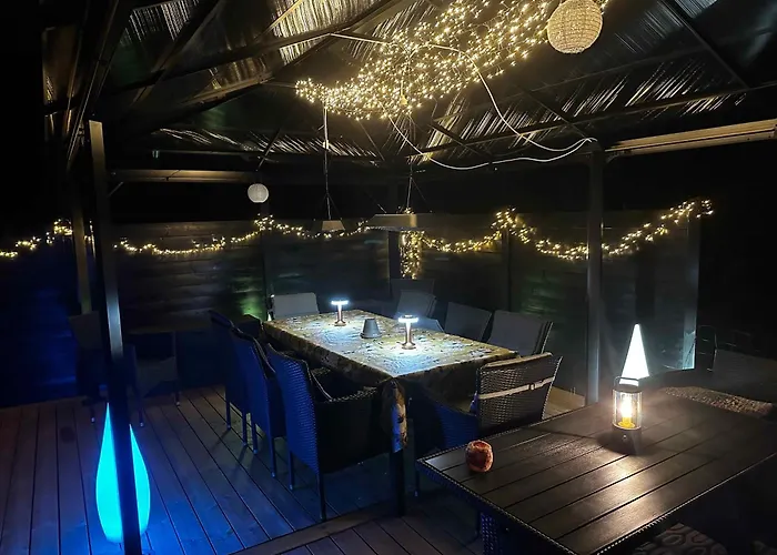 Semesterbostad Stylish Beachside With Large Terrace