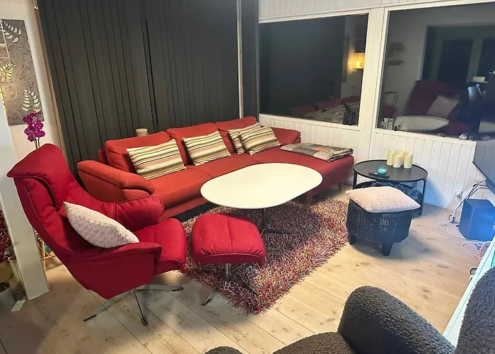 Stylish Beachside With Large Terrace * Hals